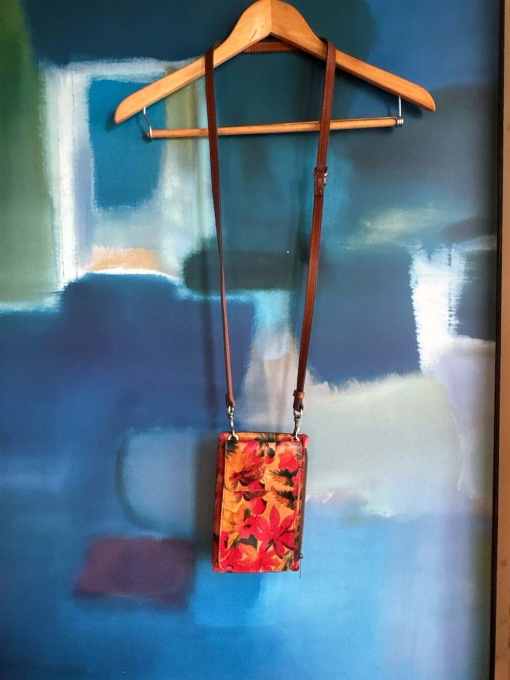 Patricia Nash Marinella Leather Crossbody Wallet Floral Print Spring Multi